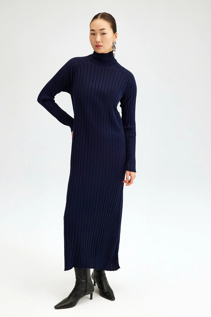 TURTLE NECK RIBBED KNIT DRESS- Navy