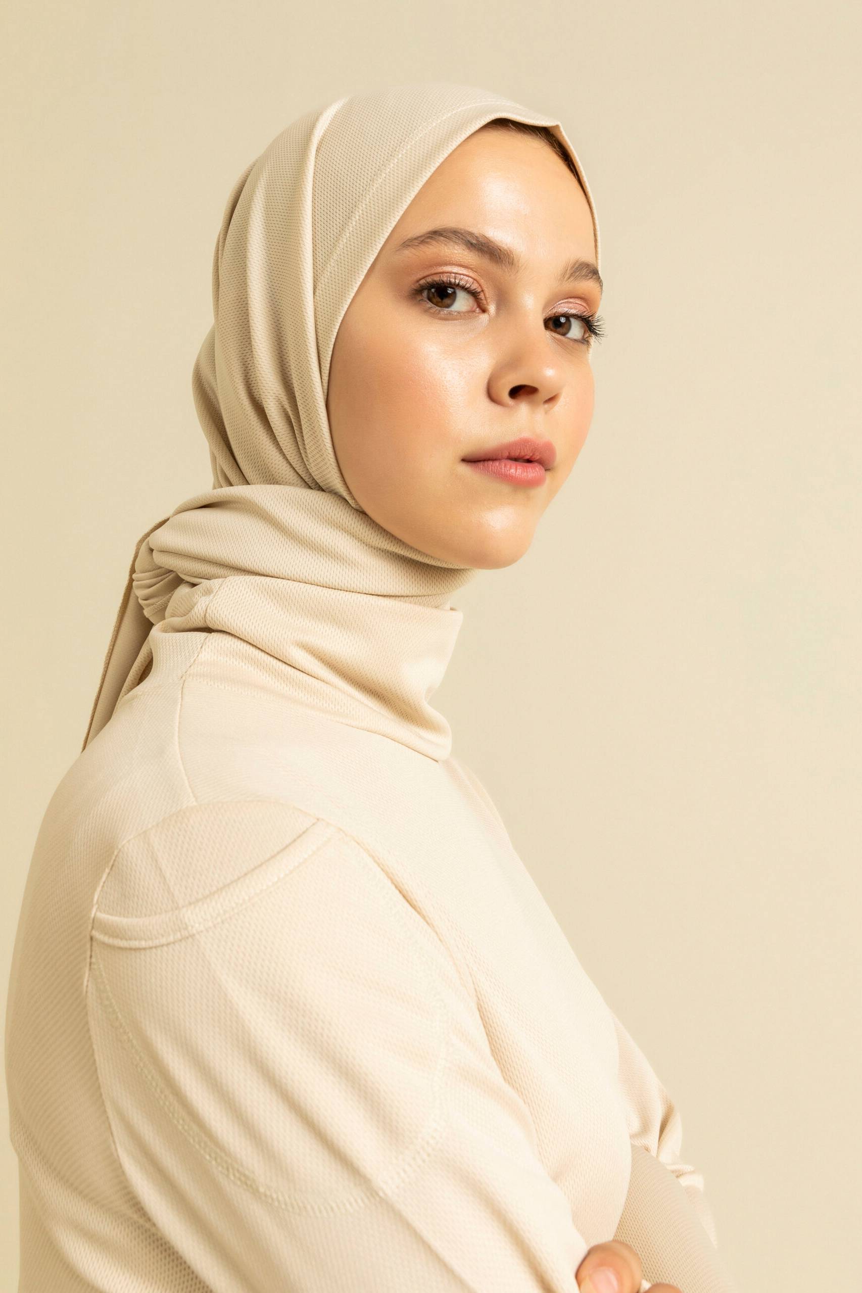 FLEX-HIJAB Sports Shawl – Beige