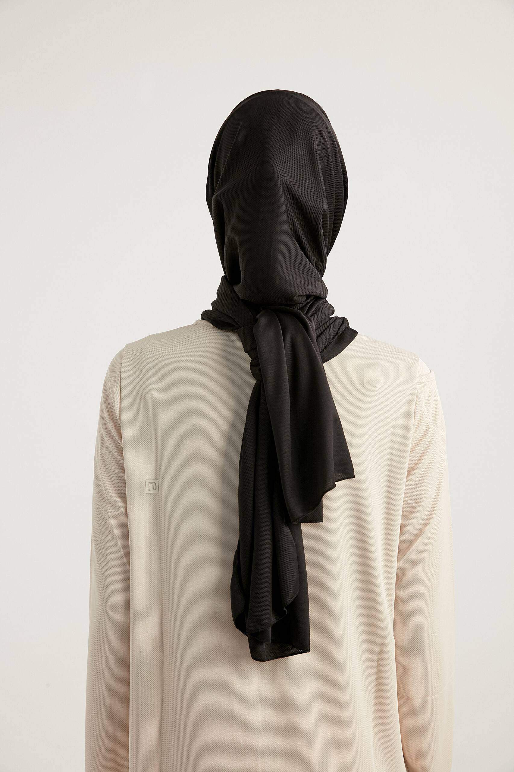 STYLE-HIJAB Capped Sports Shawl – Black