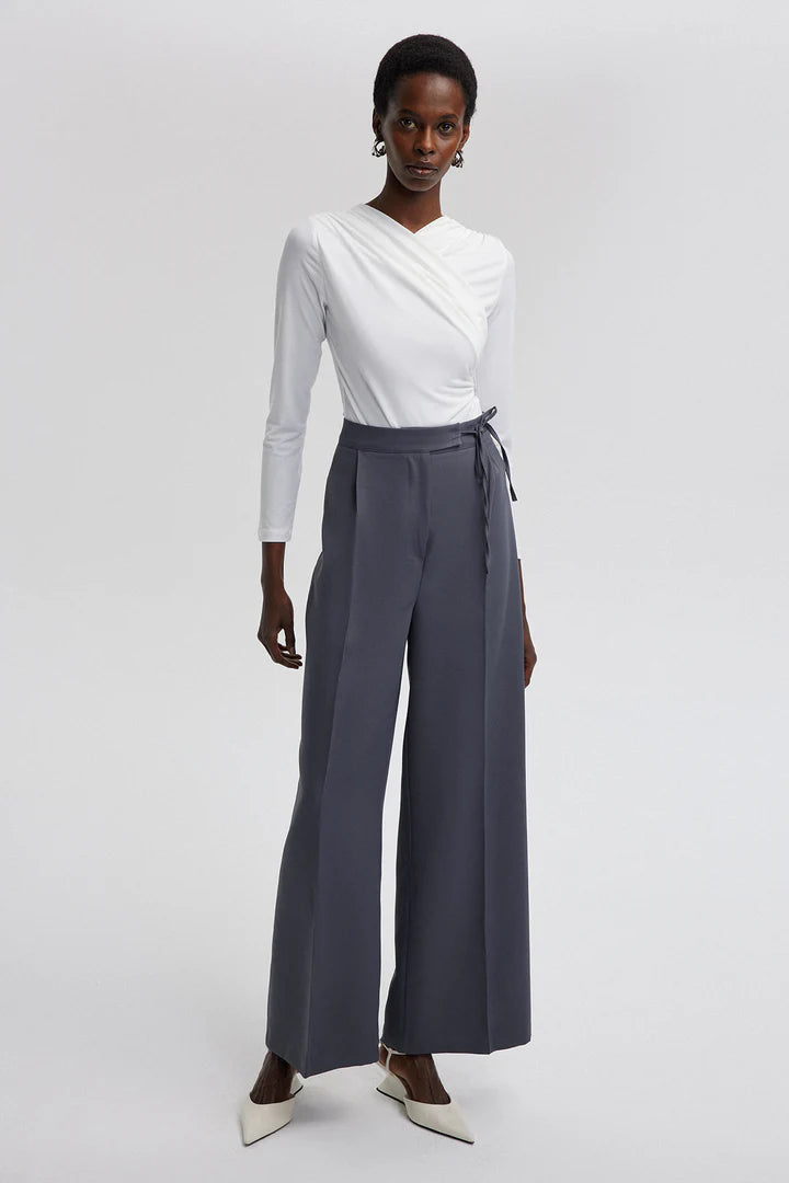 WIDE LEG TROUSERS WITH WAIST TIE